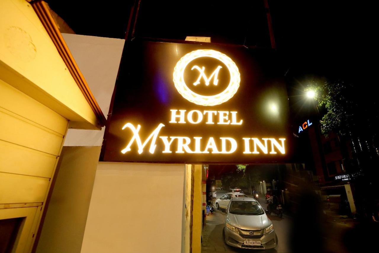 Hotel Myriad Inn ジャイプール エクステリア 写真